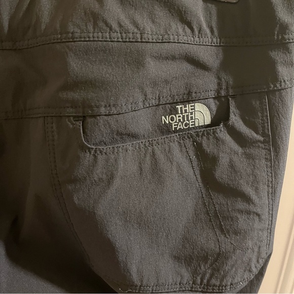 Women’s North Face Pants - Picture 5 of 8